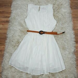 LOVE TREE Women's White Dress With Belt Junior Casual Dress